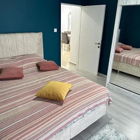 2х комнатная в цезаре Apartamento *